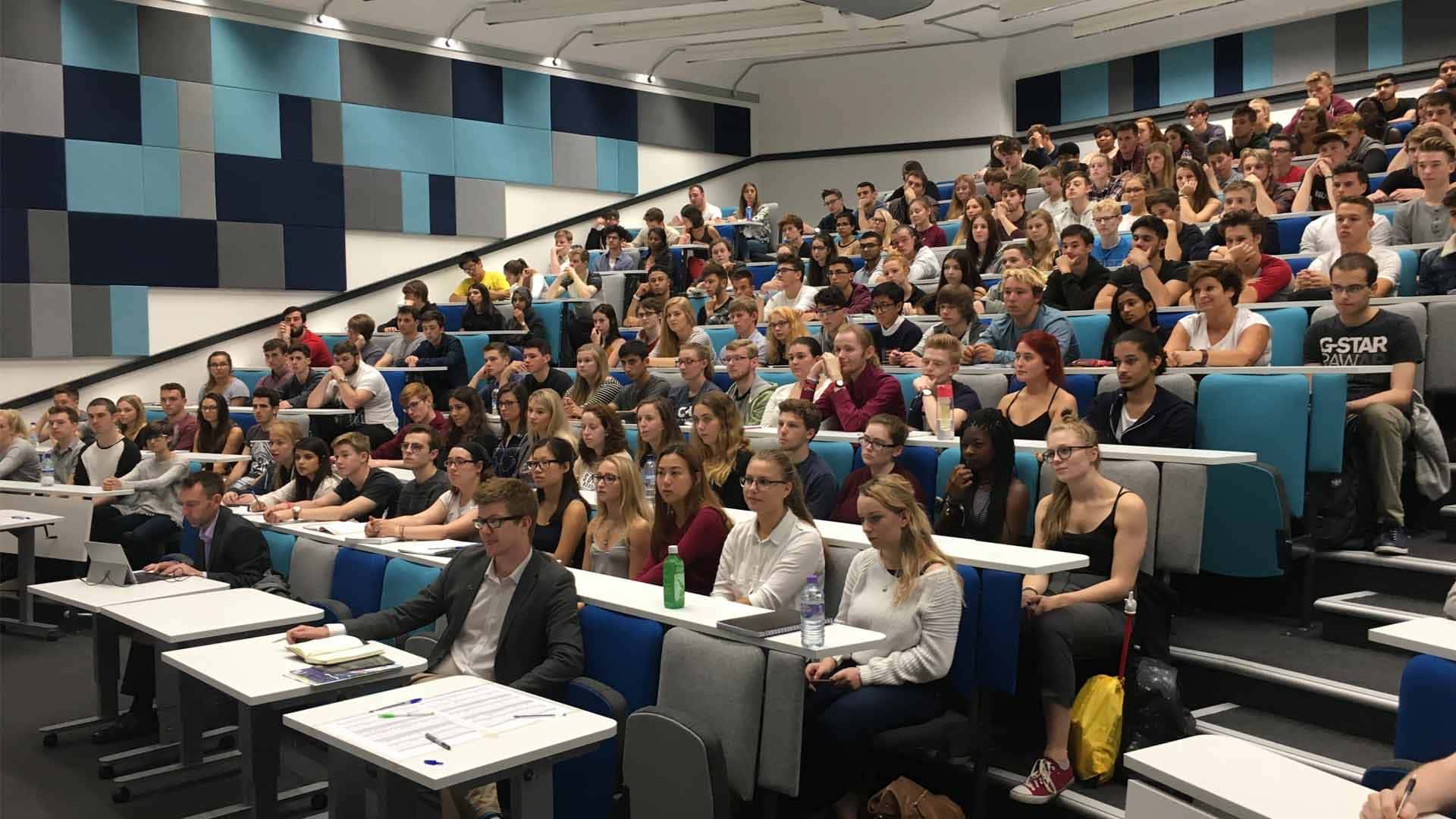 KHARKIV İNŞAAT MÜHENDİSLİĞİ VE MİMARLIK Üniversitesinde Lisans Eğitimi