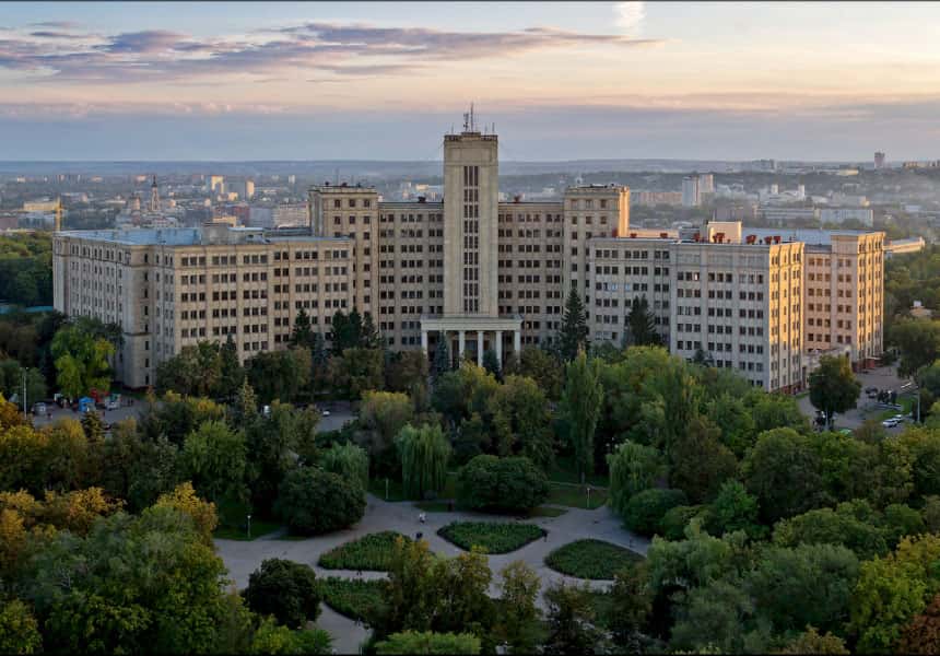 KHARKIV KARAZIN Üniversitesinde Lisans Eğitimi
